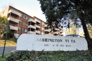 A new real estate venture paid $6 million for these Rosslyn apartments and an adjacent…