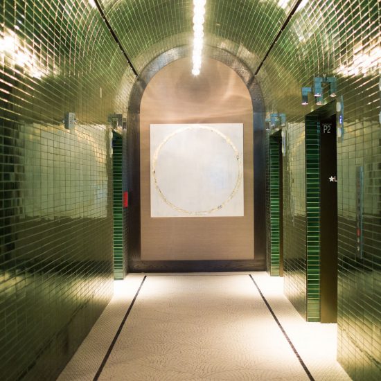 Apollo_Int_Amenities_ElevatorVestibule_Dec2016-min_SQUARE