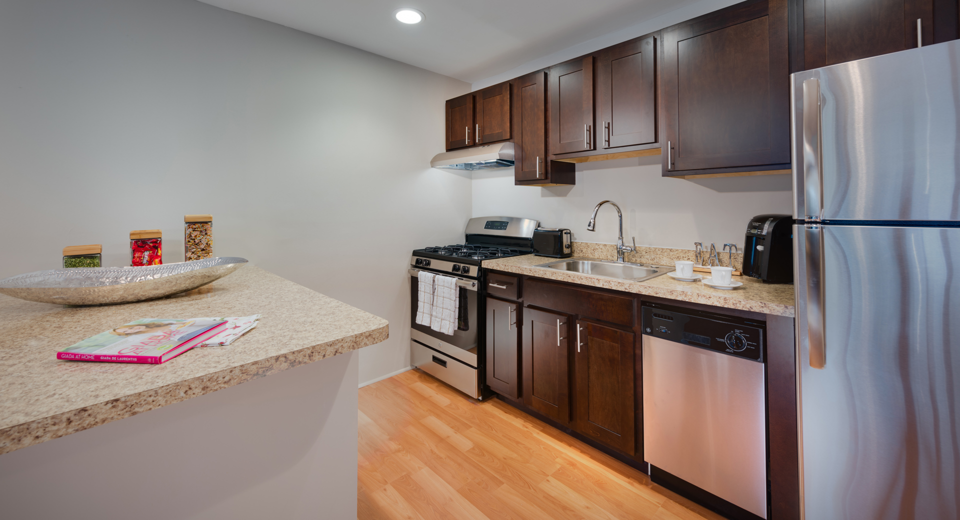 canterburysquare_renovated_kitchen canterburysquare_renovated_kitchen