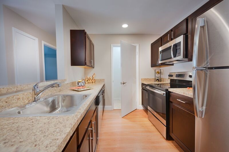 sac-square-kitchen sac-square-kitchen